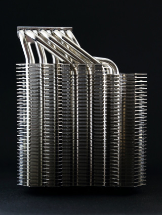 瀬文茶のヒートシンクグラフィック】Thermalright「HR-22