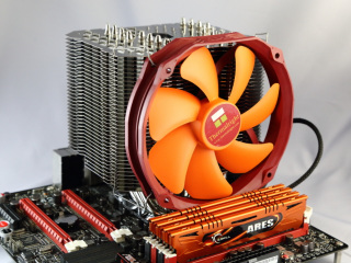 瀬文茶のヒートシンクグラフィック】Thermalright「HR-22