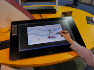 ワコム Windows搭載液晶ペンタブレットCompanion2 20150511114402_429_.jpg