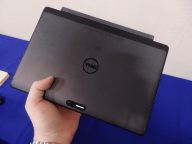 デル、キーボード着脱式の10.1型Windowsタブレット「Venue 10 Pro