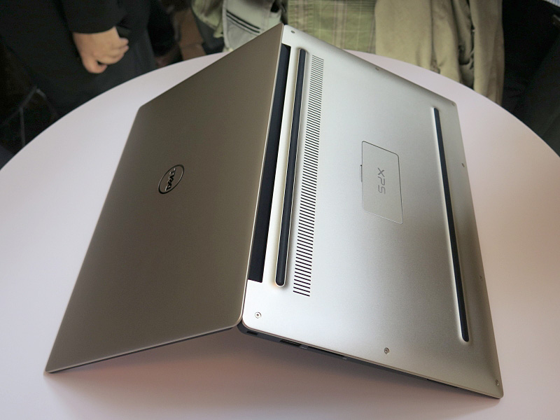 この角度が開く最大となる