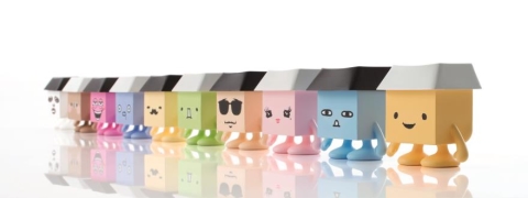 やじうまPC Watch】“キー”を模したバンダイとチロルチョコの