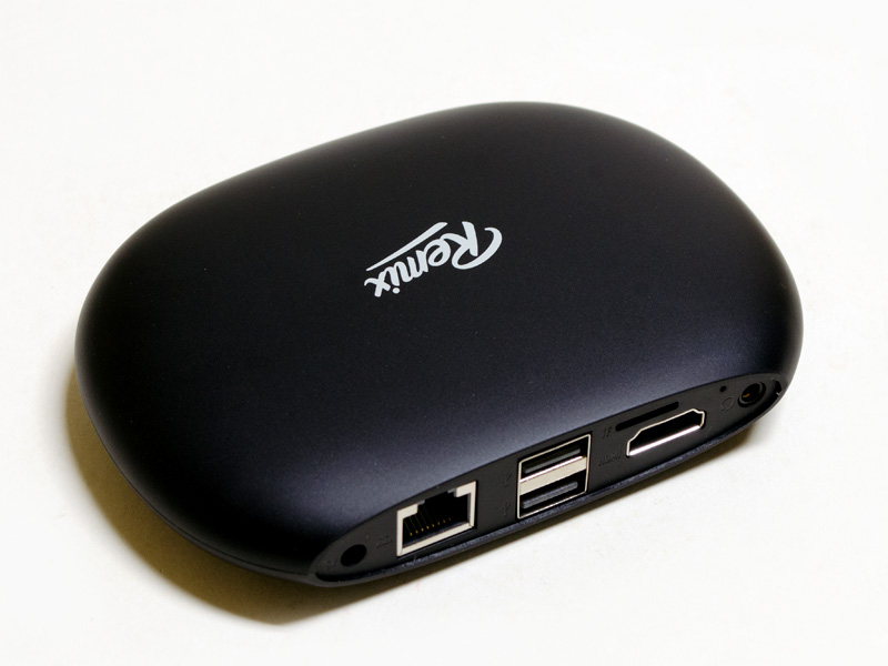 背面には、電源入力、Ethernet、USB 2.0×2、HDMI、microSDカードスロット、音声出力がある