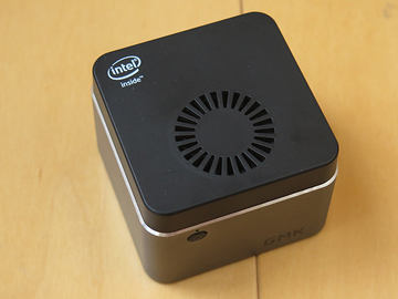 Hothotレビュー】縦/横約12cmの小型ボディにCore i5を搭載。仕事