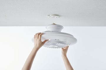 ヒーター内蔵で温風も送れるサーキュレーター付き天井照明 - PC