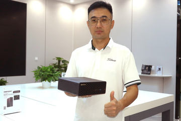 ポメラに透明筐体の250台限定カラー「DM250XY Crystal Neon