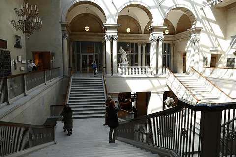 【展示極美品】シカデザイン フランコ・アルビニ オットマン S 摩天楼発祥の地・シカゴを歩く（その3） 圧巻のシカゴ美術館と湖畔の