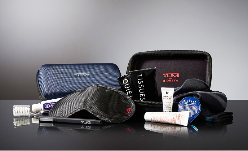 ハードタイプのTUMI（トゥミ）アメニティキット