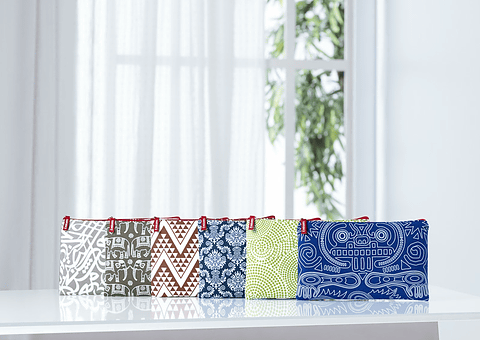 エミレーツ航空　アメニティー 6個セット 快適な機内 | 客室の特徴 | エミレーツ体験 | エミレーツ航空 日本