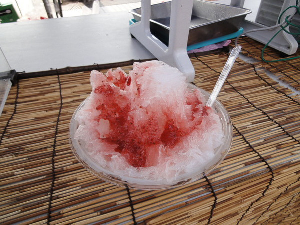 関越道 高坂SA（上り）富士天然氷かき氷（750円）