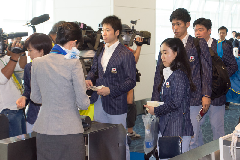 搭乗を始める選手