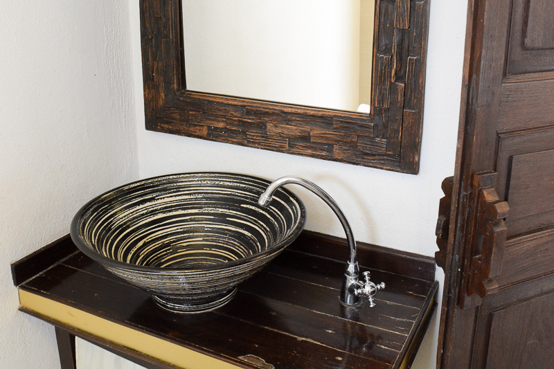 デラックスルーム。デラックス以上の部屋にはバスタブを備えている