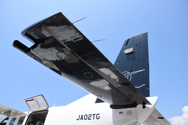 水平＆垂直尾翼