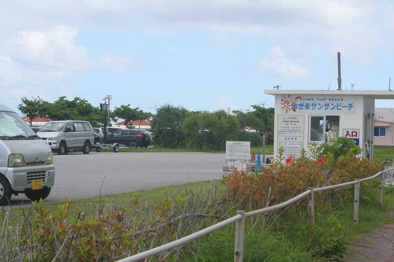 駐車場の利用時間は18時まで
