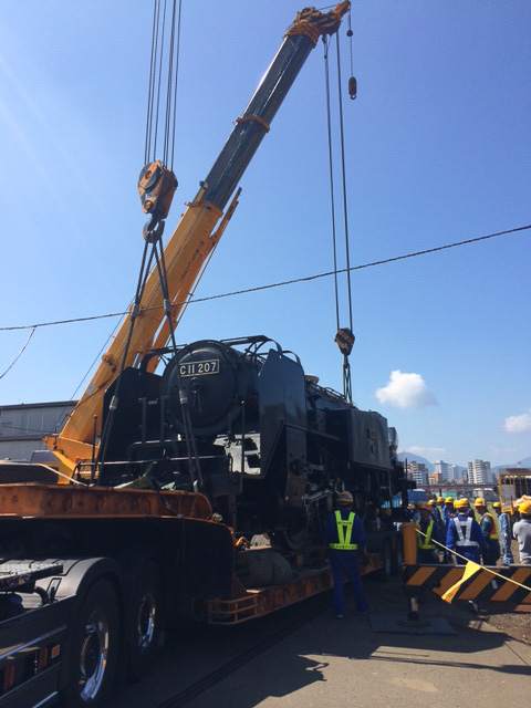 苗穂工場で出発に向けて準備中のSL