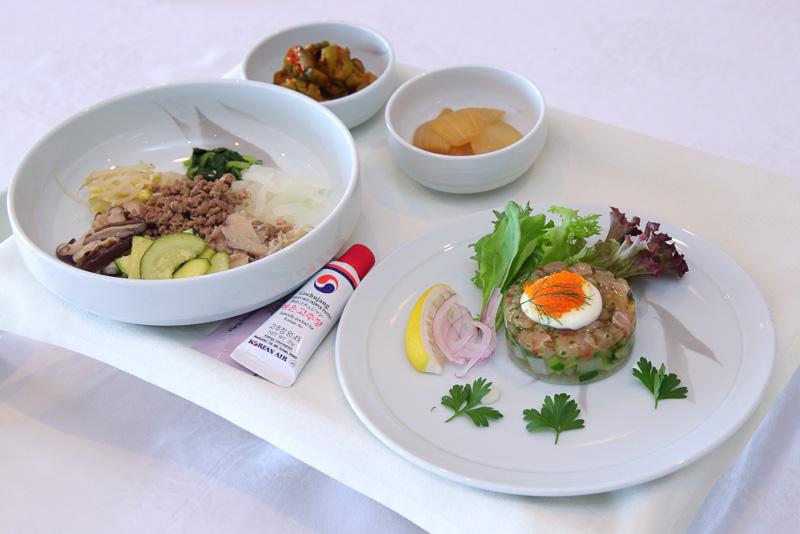 成田～ホノルル線でのプレステージクラスで提供される韓国料理