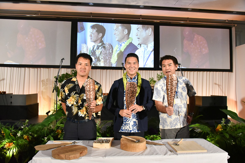 説明会場で制作されたフラリ イ カ ラの一部。それぞれイニシャルが入っており、リニューアル後のプリンスワイキキで見つけてみるのもよいだろう