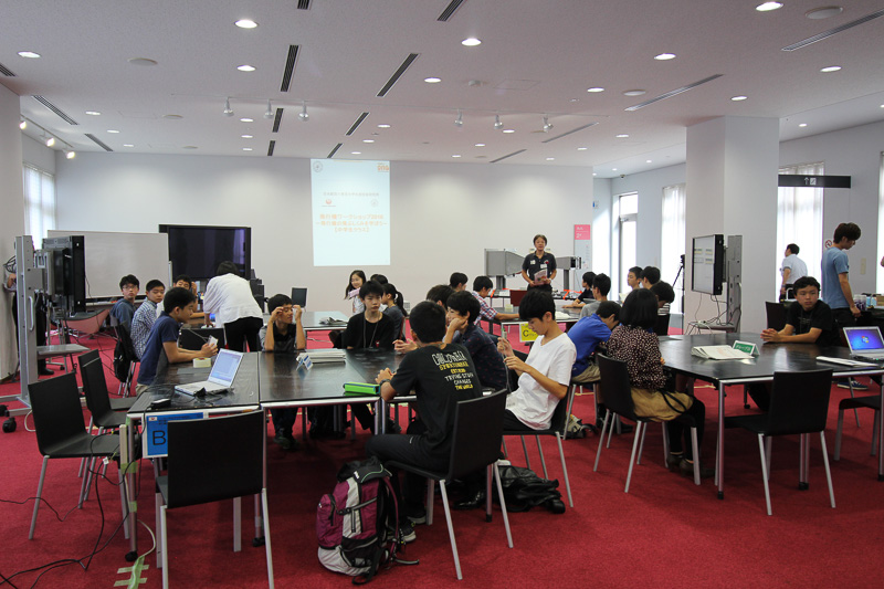 1日目と同じグループでこの日もグループワークを実施