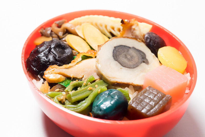 だるま弁当の中身。具がギッシリと詰まっている