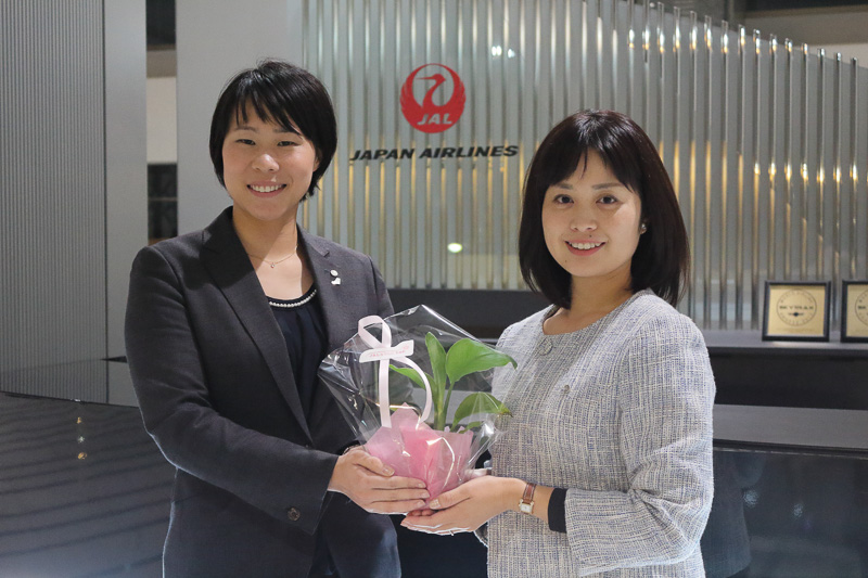 第1期生の川上佳子さん（左）と第2期生の池口薫さん（右）
