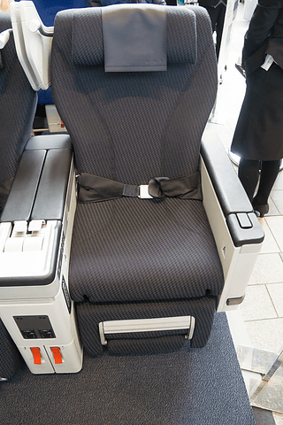 ANAの新機材「エアバス A320neo」シート体験や機内食試食など国際線