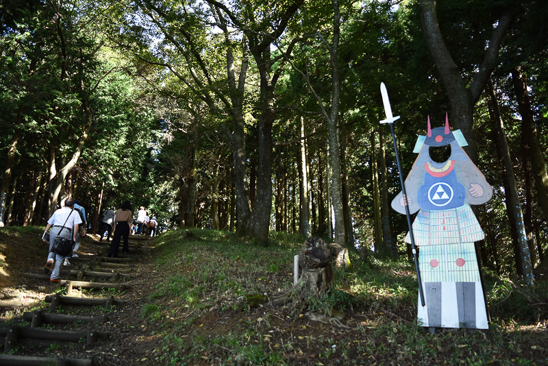 賤ヶ岳の戦いで豊臣家臣として手柄を立て“賤ヶ岳の七本槍”と呼ばれた武将の顔ハメ看板が！