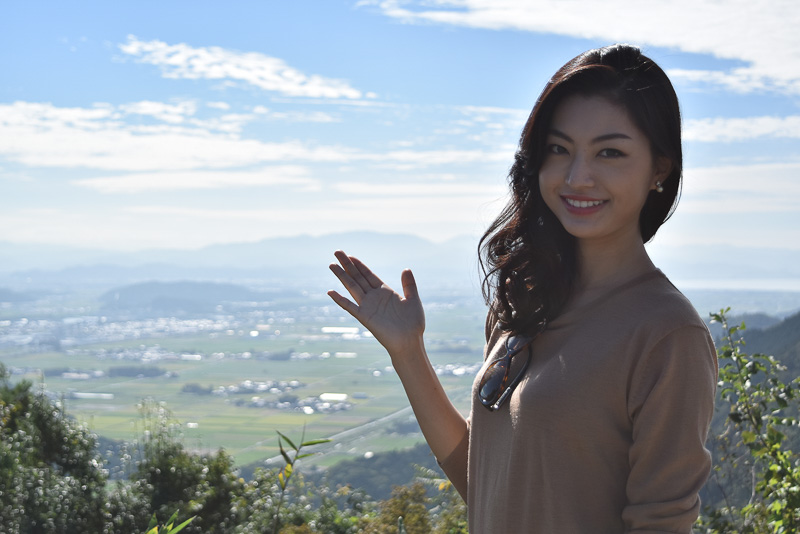 「賤ヶ岳は初めて。すごく気持ちのいい場所ですね」と中沢さん