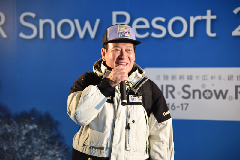 山ノ内町 町長 竹節義孝氏。志賀高原のスノーシーズンのオープンを伝えていた