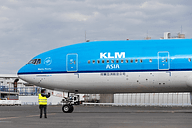 KLMオランダ航空、日本就航65周年を記念して毎日1名をビジネスクラスへ