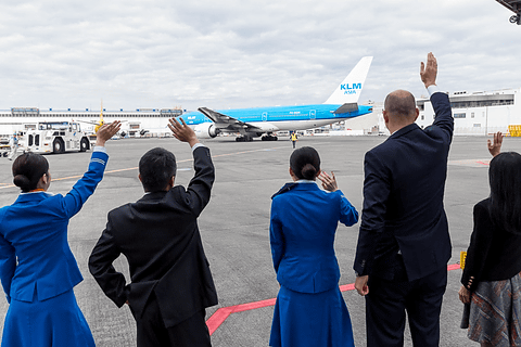 KLMオランダ航空、日本就航65周年を記念して毎日1名をビジネス