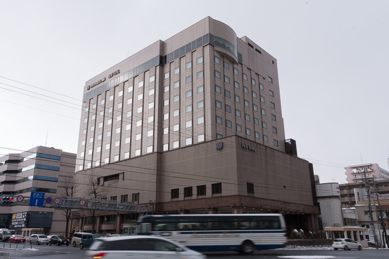 共同記者会見が行なわれたホテルメトロポリタン盛岡 NEW WING。「日本料理 対い鶴」もこの1階にある