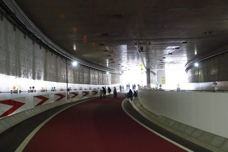 出口が見えてきた