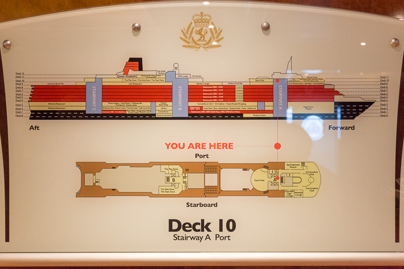 船内に掲示されている船内マップと各デッキの施設。デッキ1～12が乗客が利用できるデッキとなる