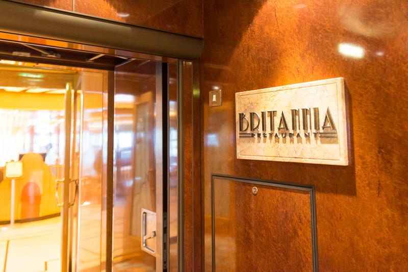 4番目のクラスの乗客が使用する「ブリタニア・レストラン」。朝食、昼食などもこちらで食べられる。ディナーのみテーブルが決められており、入れ替え制で2回に分けて提供する