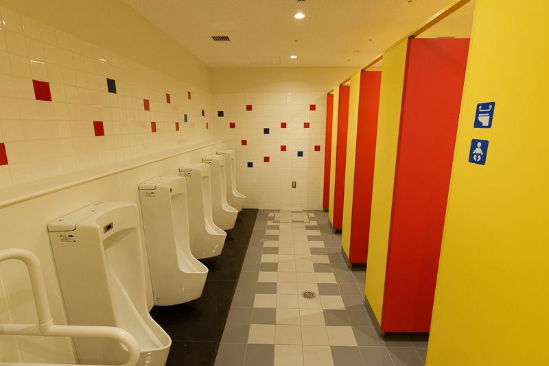 トイレの中もやはりレゴ（R）仕様