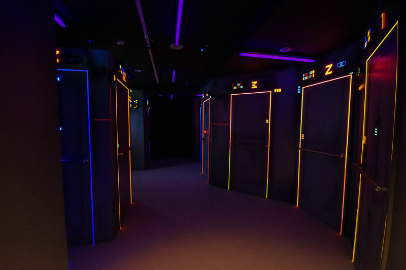 宇宙爆弾を無効化するための迷路になっている「サイケデリックメイズ」