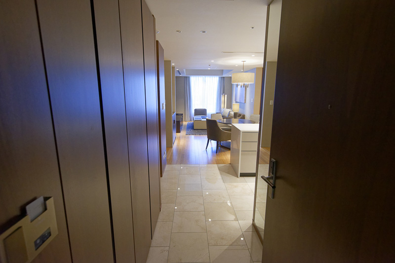 「2ベッドルームエグゼクティブ」の入口