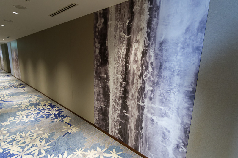 29階は「冬」。雪の降り積もる白樺の林などを目にすることができる