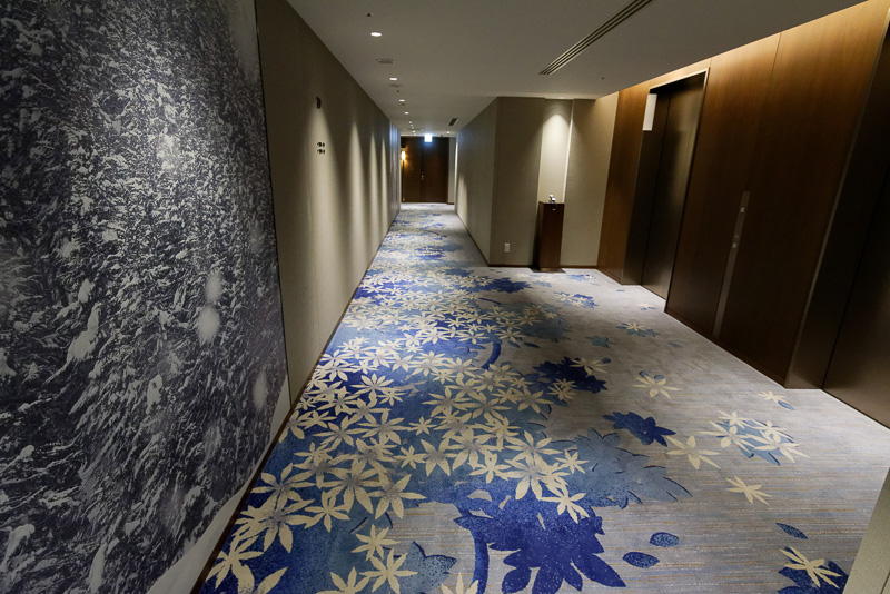 客室の内覧会が行われた29階の廊下