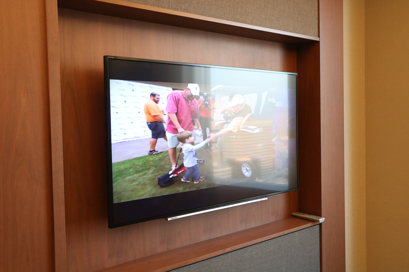 テレビは55インチ