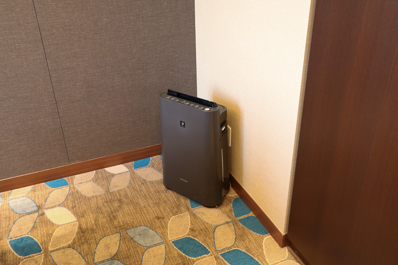 空気清浄機を装備