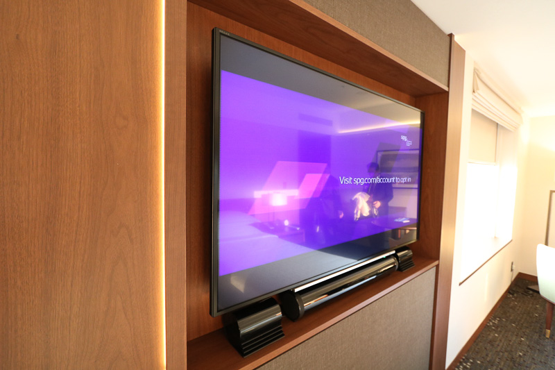 テレビは55インチ