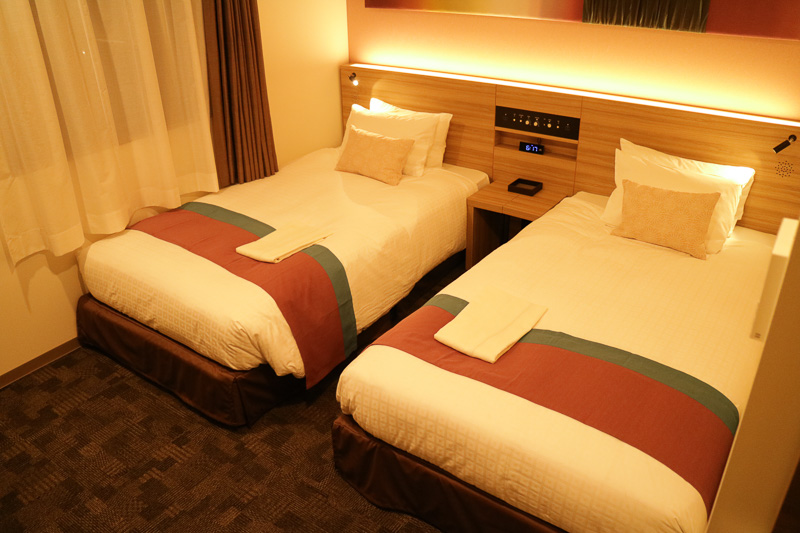 ユニバーサルツイン