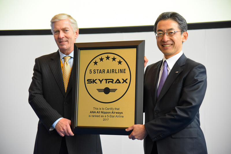 SKYTRAX CEO エドワード・ プレイステッド氏とANA代表取締役社長の平子裕志氏