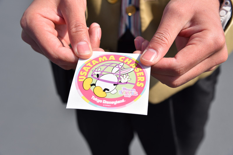 答えが分かったらキャストに見つけた場所を伝えよう。するとプログラム達成の証が手渡される