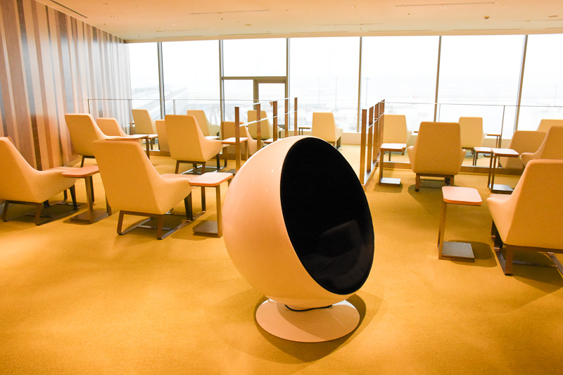 国際線ターミナル5階のサクララウンジ