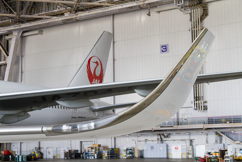 翼端はウィングレット形状になっている