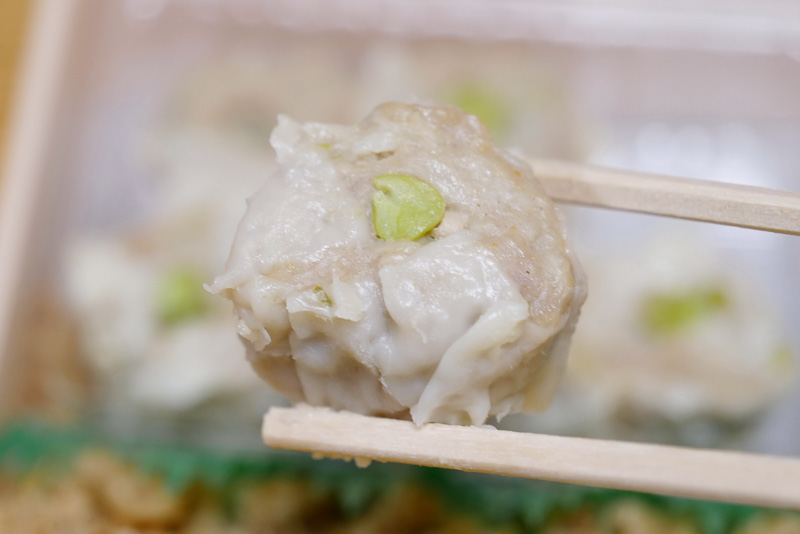 比較的あっさりとした味わいだが、豚肉の旨みがしっかり伝わってあとを引く美味しさ。独特な香りが弱めな点もうれしい