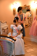 憧れのディズニープリンセスにパークの魔法で大変身 ビビディ バビディ ブティック 2店舗目が登場 東京ディズニーランドのワールドバザール内に4月21日オープン トラベル Watch