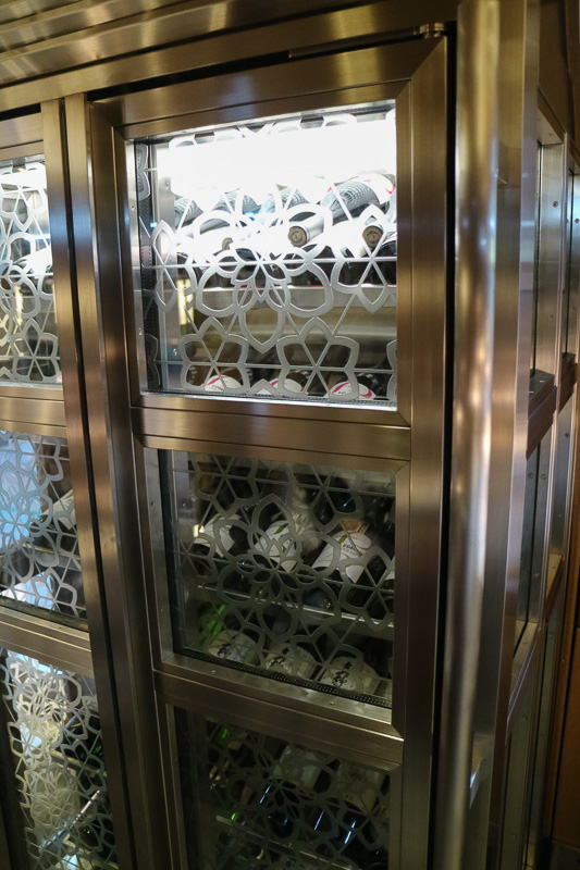 ワインセラーを備えている